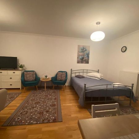 Lunafan Apartment Cluj-Napoca Eksteriør billede