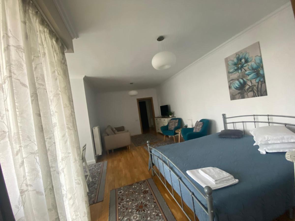 Lunafan Apartment Cluj-Napoca Eksteriør billede